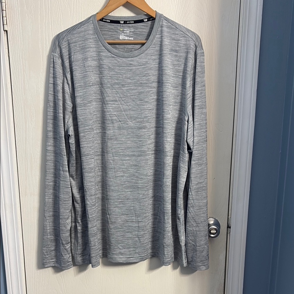 Tek Gear Men's Long Sleeve Shirt in Heathered Gray
